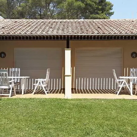 Aparthotel Golf Beach 3*