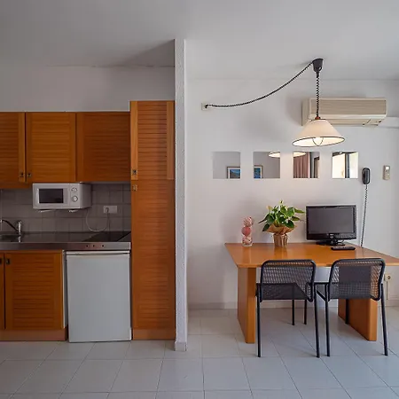 Aparthotel Golf Beach Hotel 3*