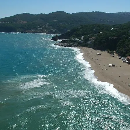 Aparthotel Golf Beach Hotel 3*
