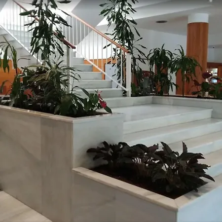 Aparthotel Golf Beach Hotel 3*