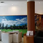 Golf Hotel